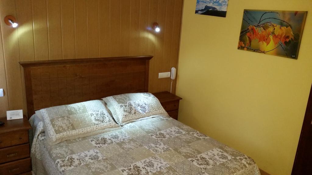 Hotel Sarao エスカリリャ エクステリア 写真